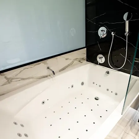 Super-apartamenty Vip Jacuzzi *