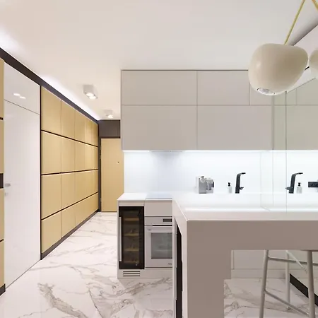 Super-apartamenty Vip Jacuzzi Apartment *